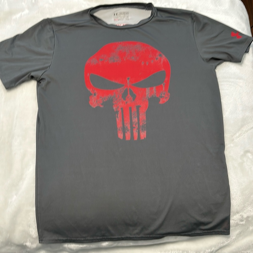 Under Armour Marvel Punisher Compression Shirt